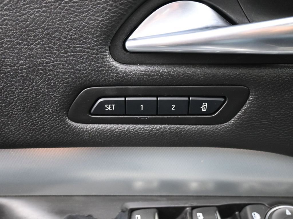 Used 2019 Cadillac XT4 Premium Luxury w/ Cold Weather Package image 21