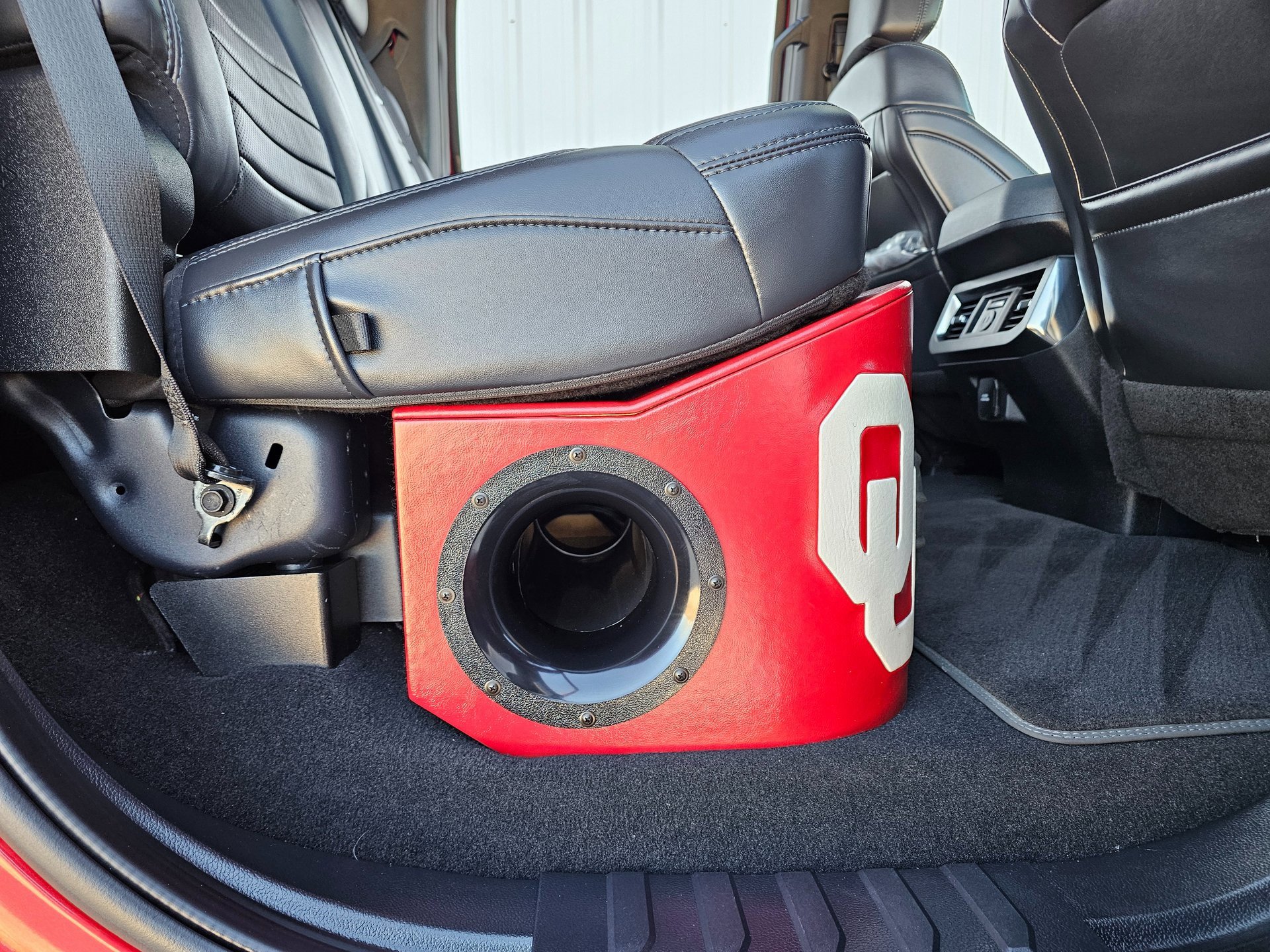 Used 2025 Ford F250 Platinum w/ FX4 Off-Road Package image 54