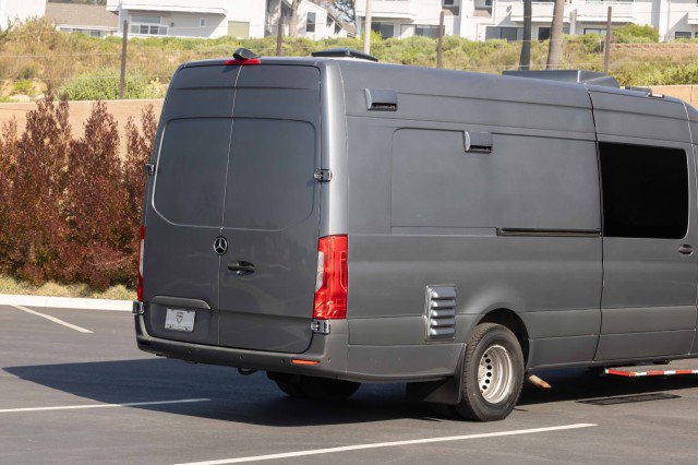 Used 2021 Mercedes-Benz Sprinter 4500 w/ Parking Package image 29