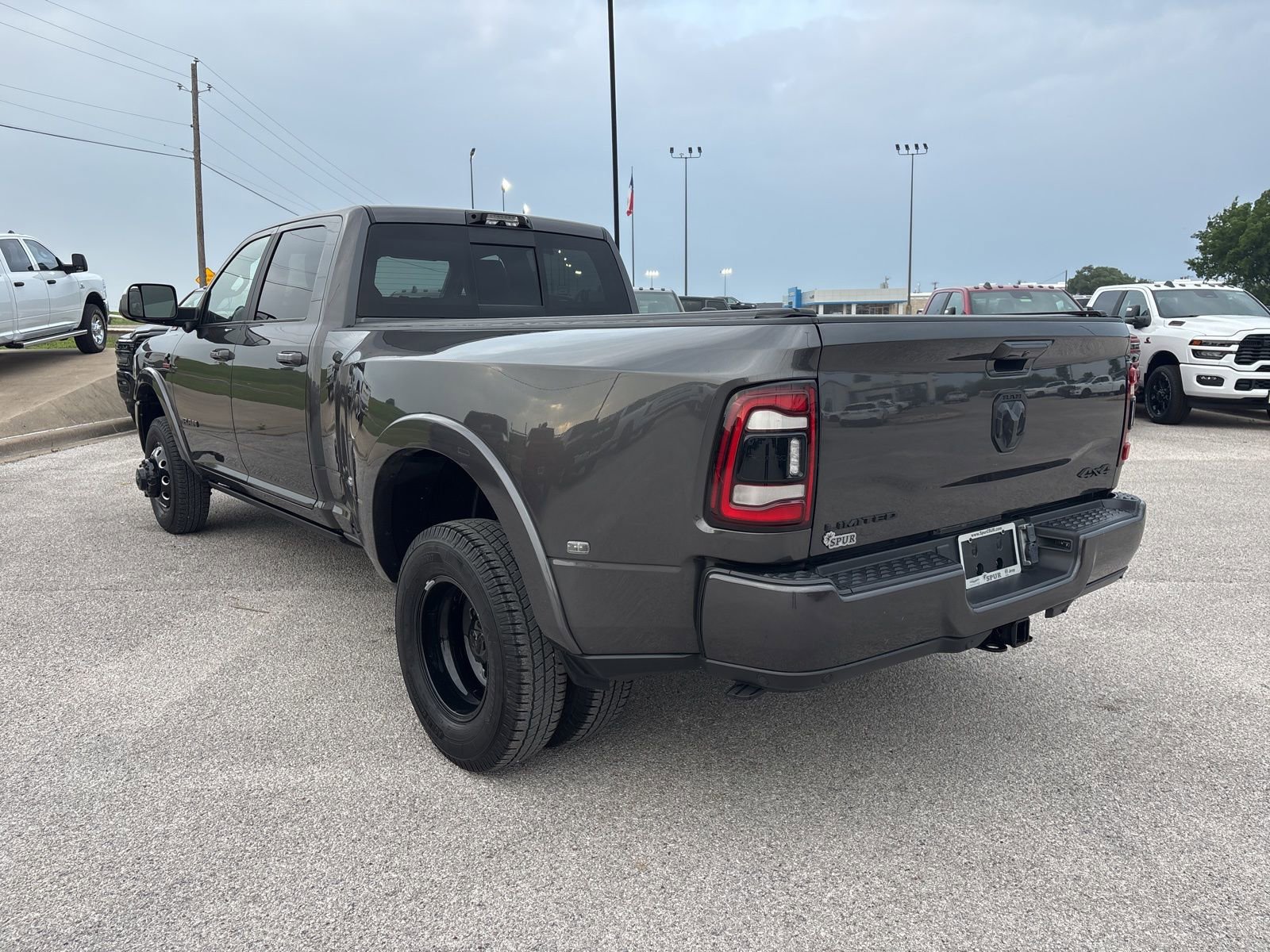 Used 2022 RAM 3500 Limited w/ Night Edition AWD/4WD image 4