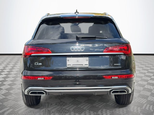 Used 2022 Audi Q5 e Prestige AWD/4WD image 5