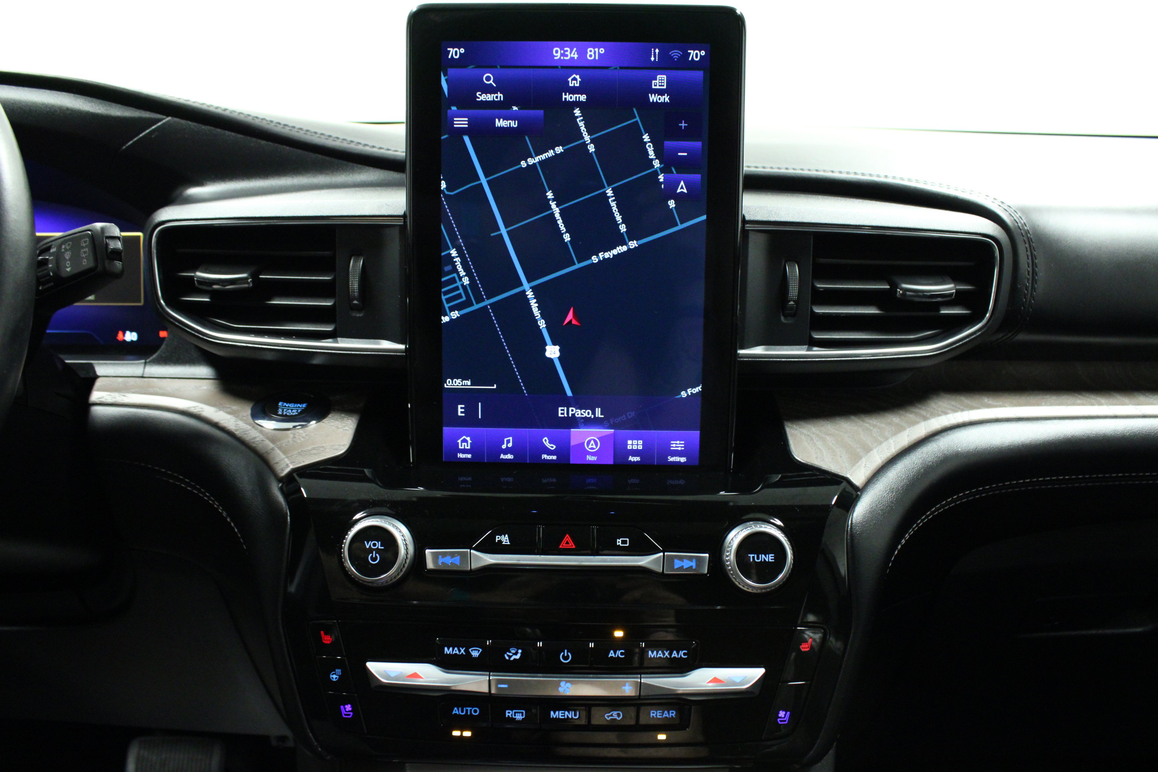 Used 2022 Ford Explorer Platinum w/ Technology Package RWD image 23