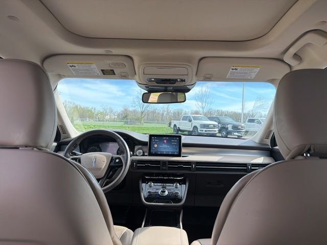 Used 2022 Lincoln Corsair AWD w/ Premium Package image 21