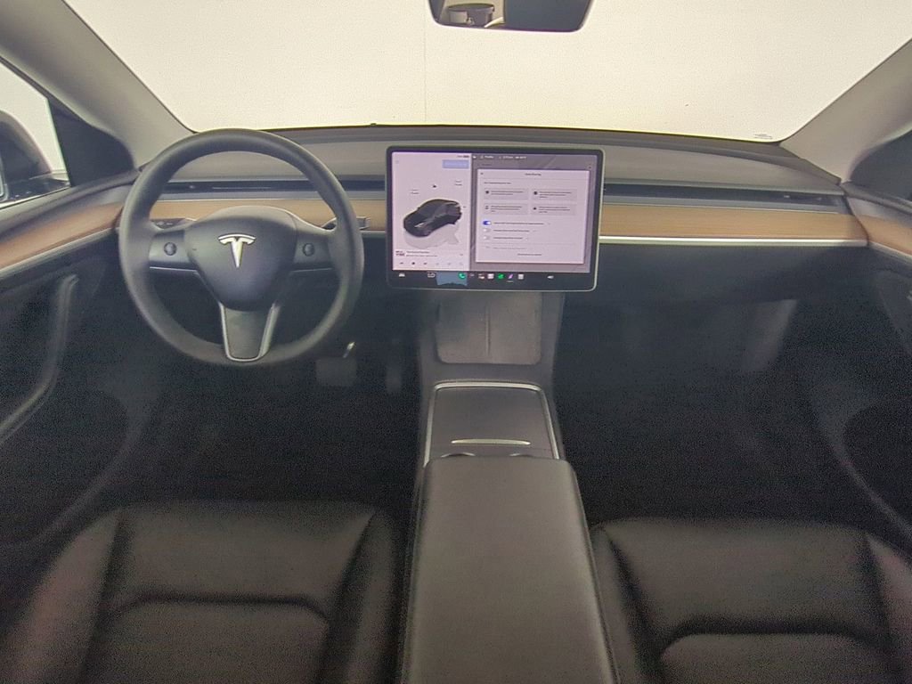 Used 2024 Tesla Model Y Long Range AWD/4WD image 18