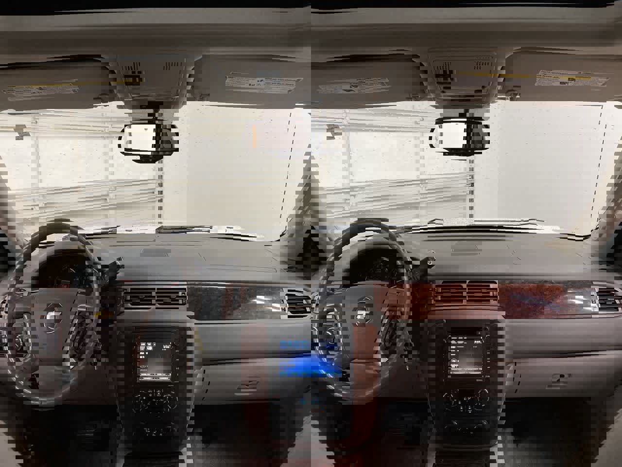 Used 2012 Chevrolet Avalanche LTZ image 13