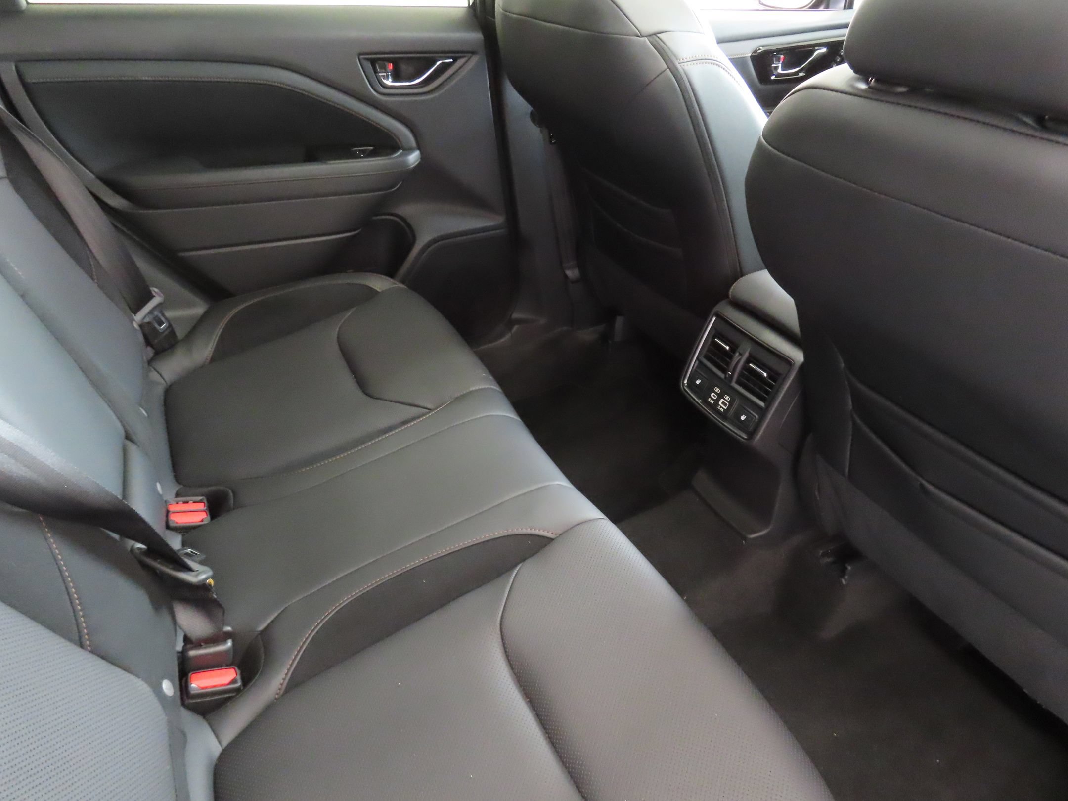 Used 2026 Subaru Forester Touring AWD/4WD image 25