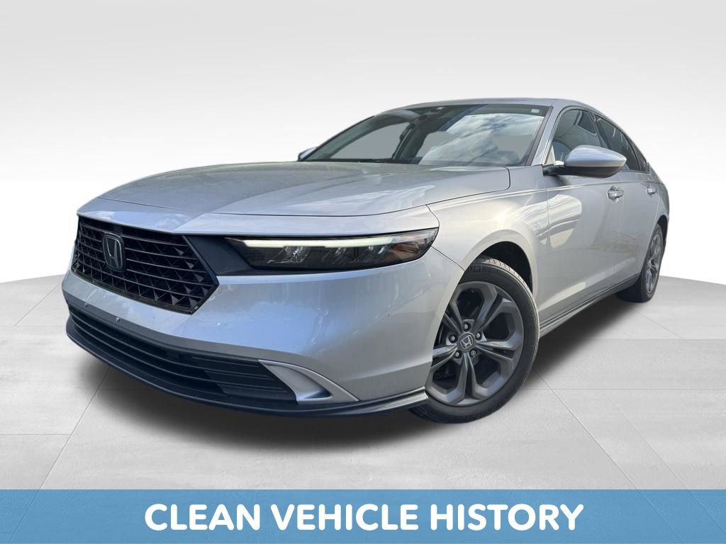 Used 2023 Honda Accord EX image 3