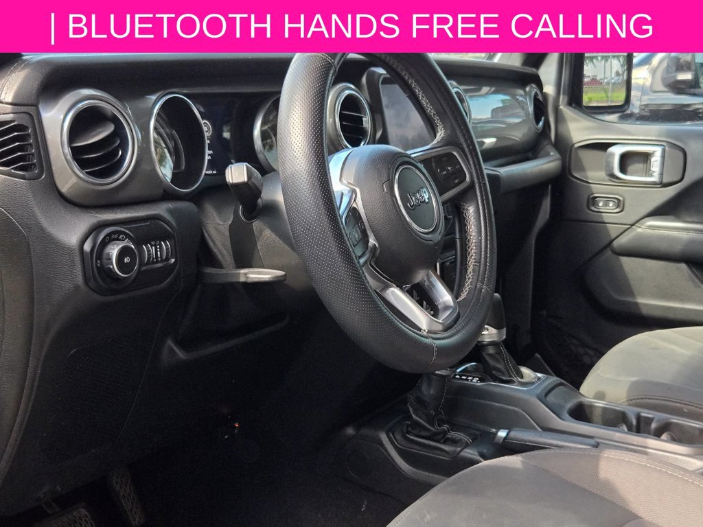 Used 2019 Jeep Wrangler Unlimited Sahara AWD/4WD image 8