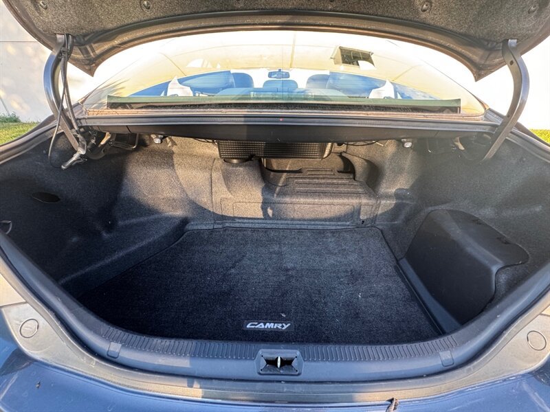 Used 2008 Toyota Camry Hybrid FWD image 30