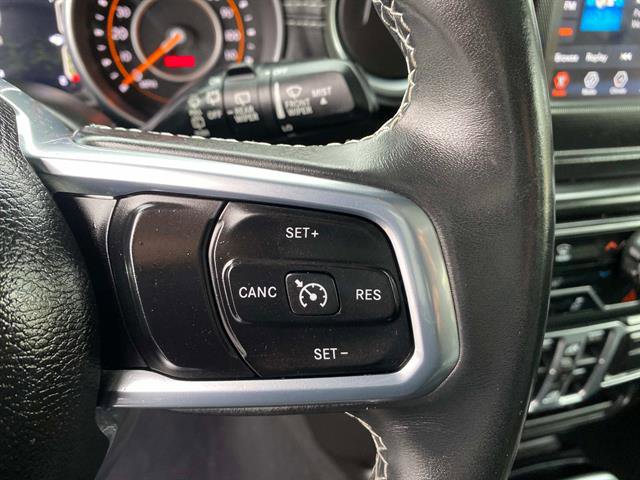Used 2018 Jeep Wrangler Unlimited Sahara image 18
