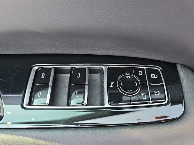 New 2026 Cadillac Escalade IQ Sport 1 w/ LPO, ONYX Package image 30