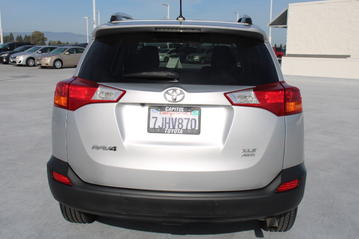 Used 2015 Toyota RAV4 XLE image 4
