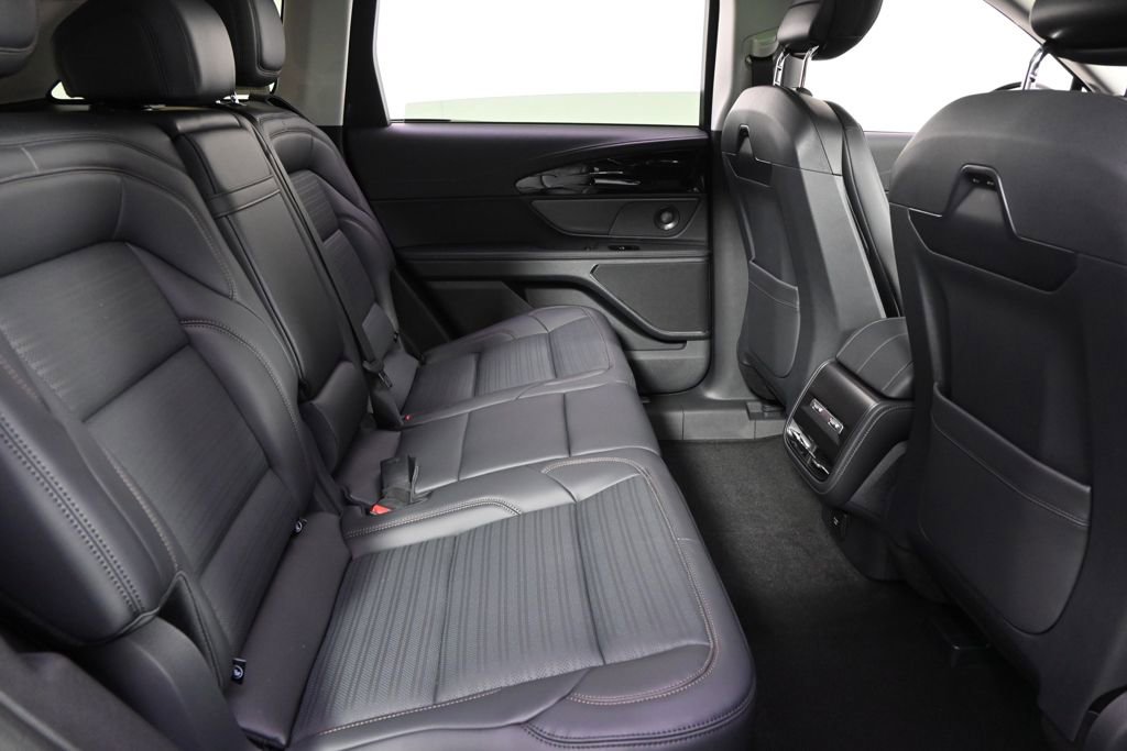 New 2026 Lincoln Nautilus Reserve w/ Jet Appearance Package image 16