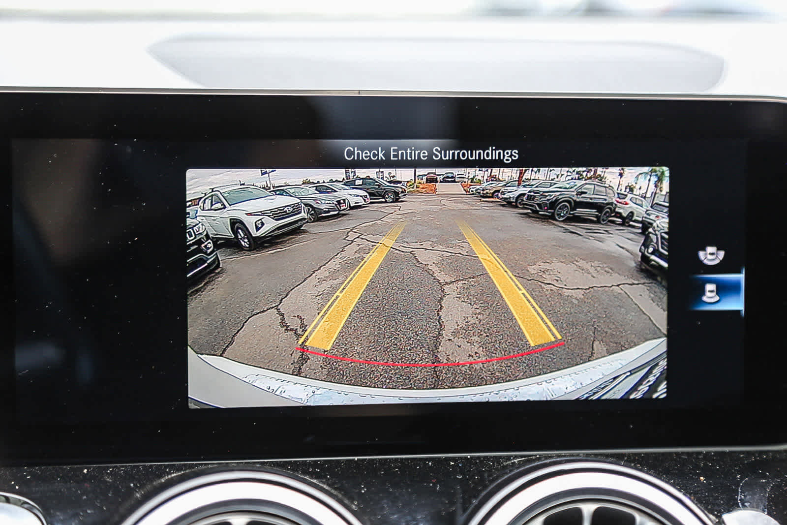 Used 2021 Mercedes-Benz GLB 250 w/ Premium Package image 23