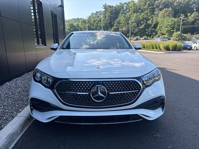 Used 2024 Mercedes-Benz E 350 4MATIC Sedan image 8