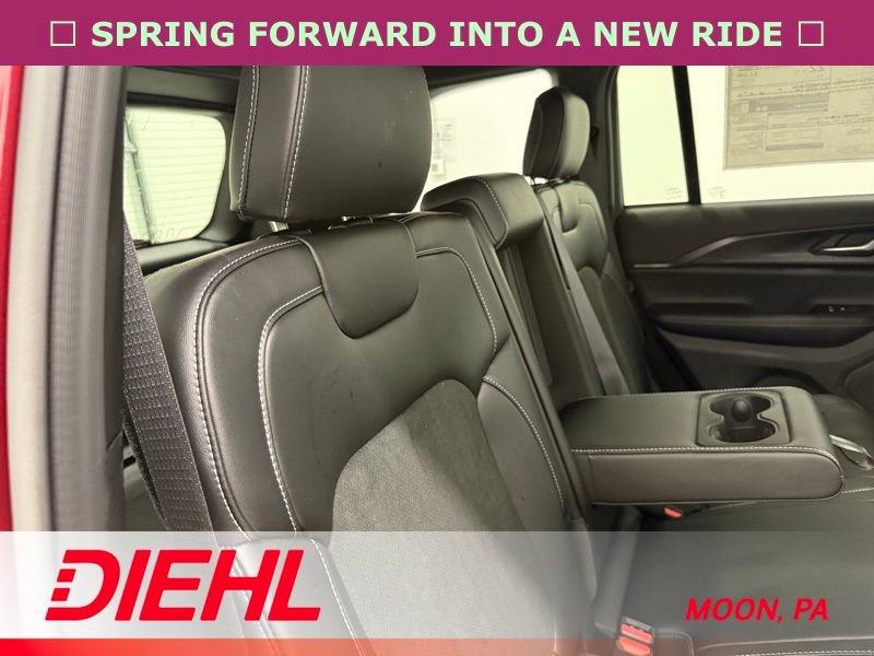 New 2025 Jeep Grand Cherokee Altitude AWD/4WD image 12