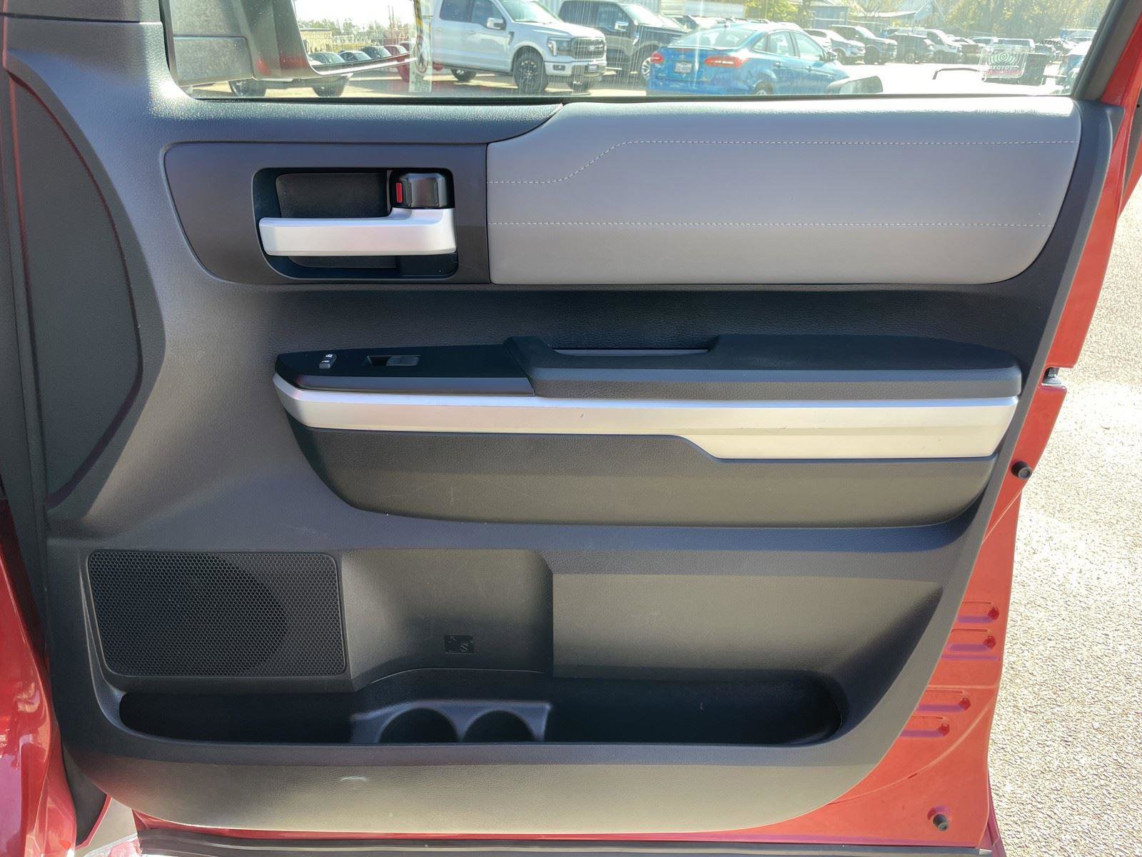 Used 2015 Toyota Tundra Limited image 44