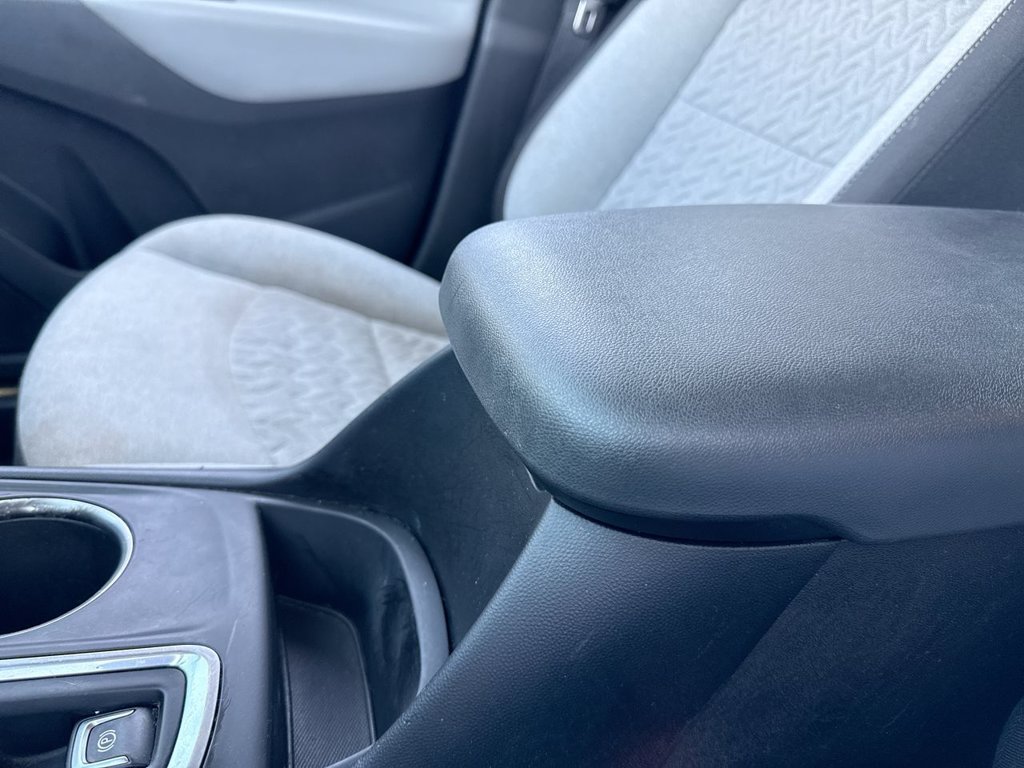 Used 2022 Chevrolet Equinox LT FWD image 21