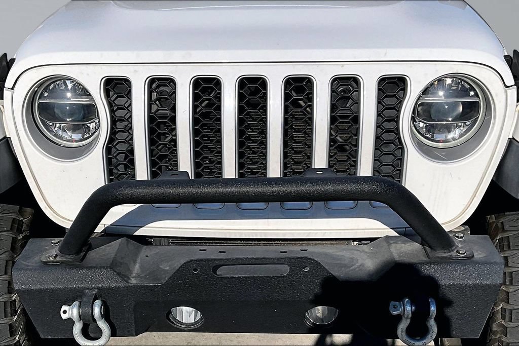 Certified 2020 Jeep Gladiator Overland AWD/4WD image 30