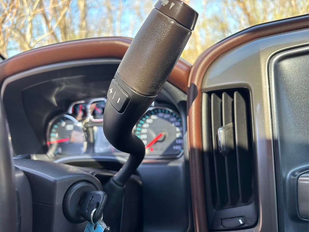 Used 2018 Chevrolet Silverado 3500 High Country image 31