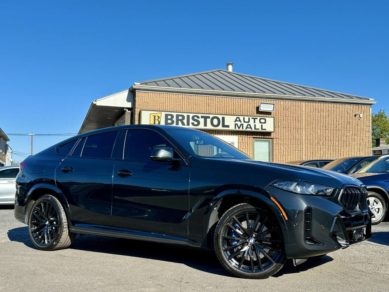 Used 2025 BMW X6 M60i image 4