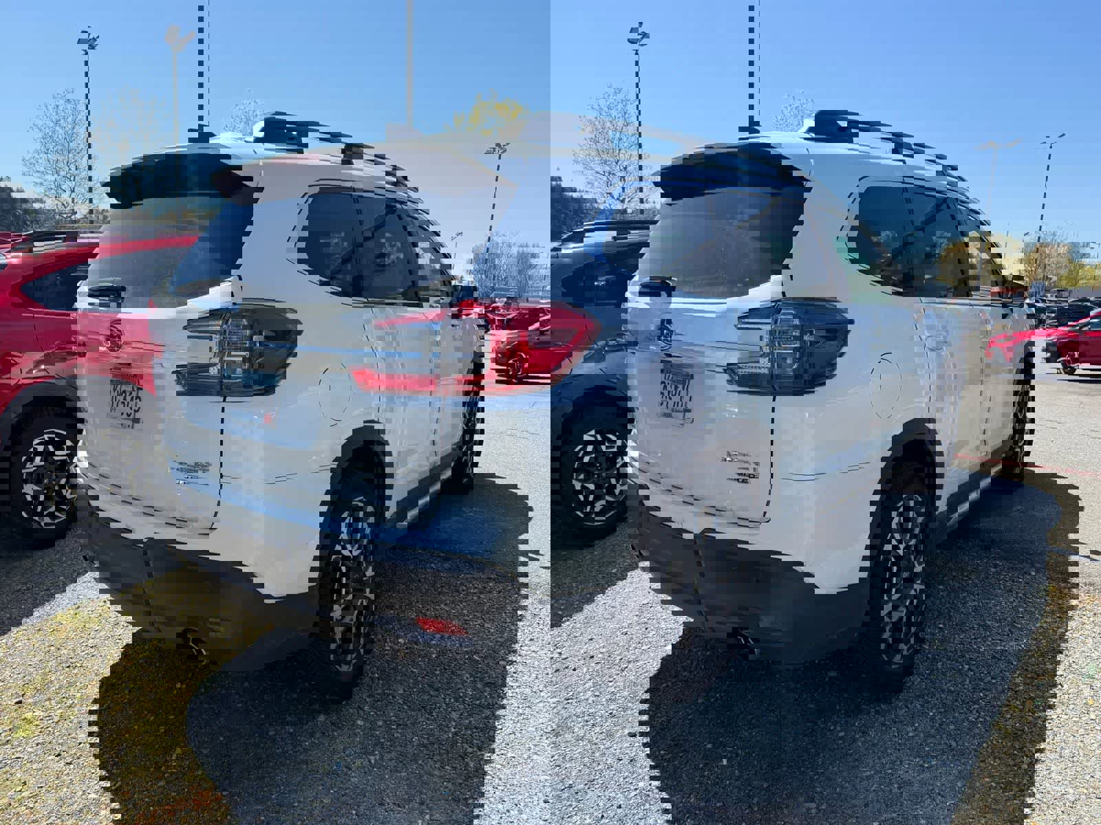 Used 2023 Subaru Ascent Limited w/ Technology Package AWD/4WD image 3