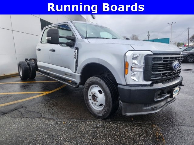 Used 2023 Ford F350 XL image 9