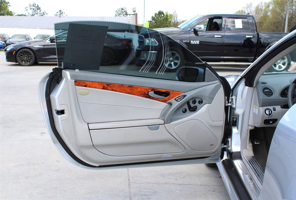 Used 2008 Mercedes-Benz SL 550 image 36