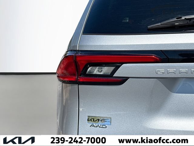 Used 2024 Toyota Grand Highlander AWD image 11