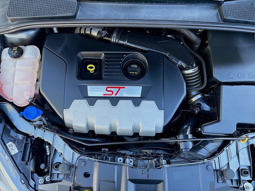 Used 2017 Ford Focus ST FWD image 27