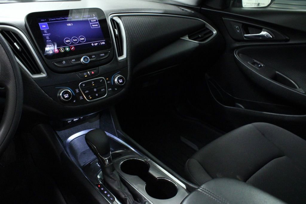 Used 2023 Chevrolet Malibu LT FWD image 24