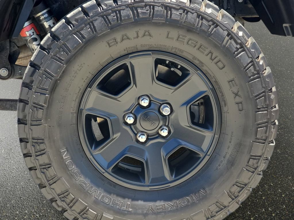 Used 2023 Jeep Gladiator Mojave w/ LED Lighting Group AWD/4WD image 35