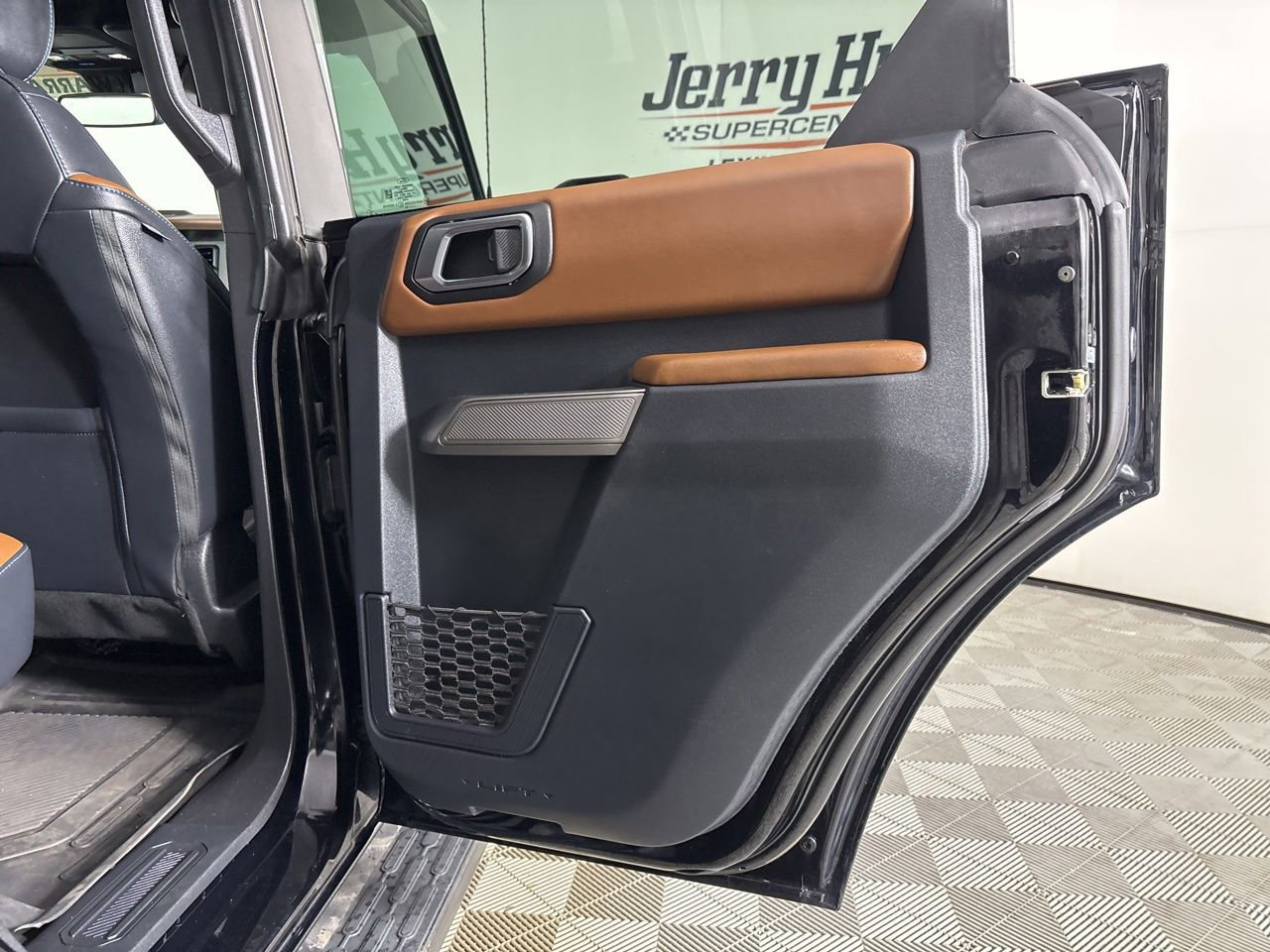 Used 2023 Ford Bronco Outer Banks AWD/4WD image 22