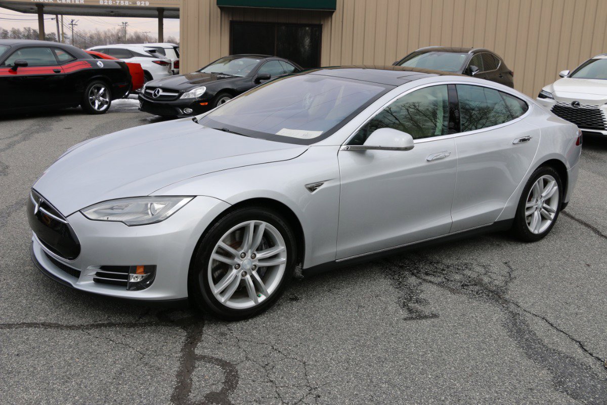Used 2013 Tesla Model S BASE image 1