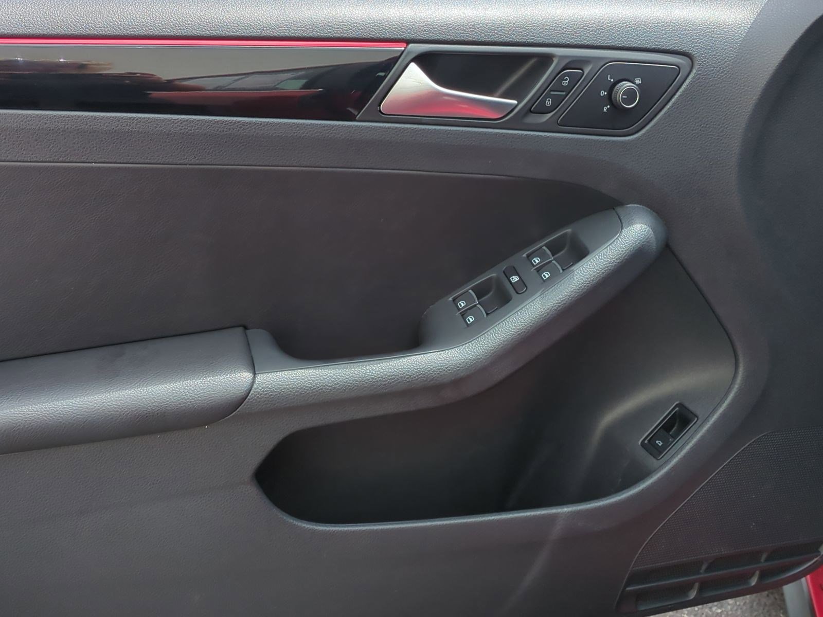 Used 2017 Volkswagen Jetta GLI FWD image 14