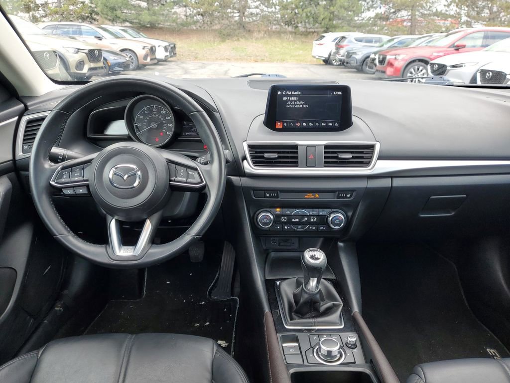 Used 2018 MAZDA MAZDA3 Touring image 13