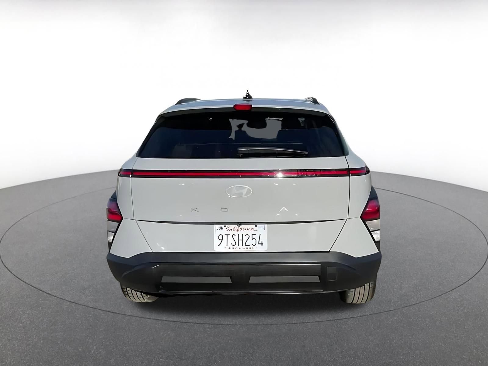 Used 2025 Hyundai Kona SEL image 11