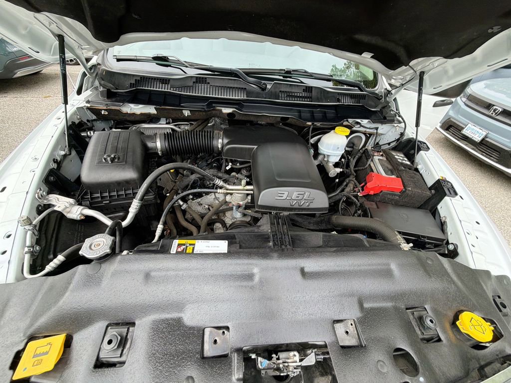 Used 2022 RAM 1500 Classic SLT w/ Electronics Group image 18