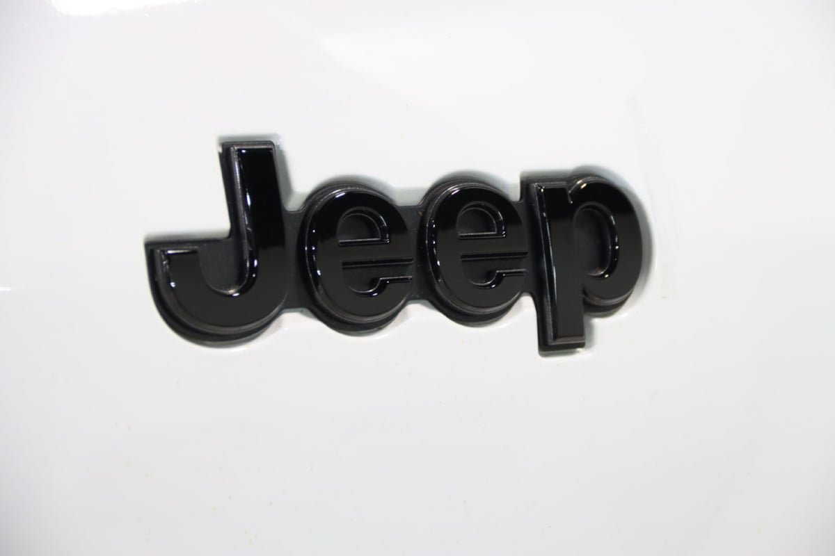 Used 2023 Jeep Grand Cherokee L Laredo AWD/4WD image 11