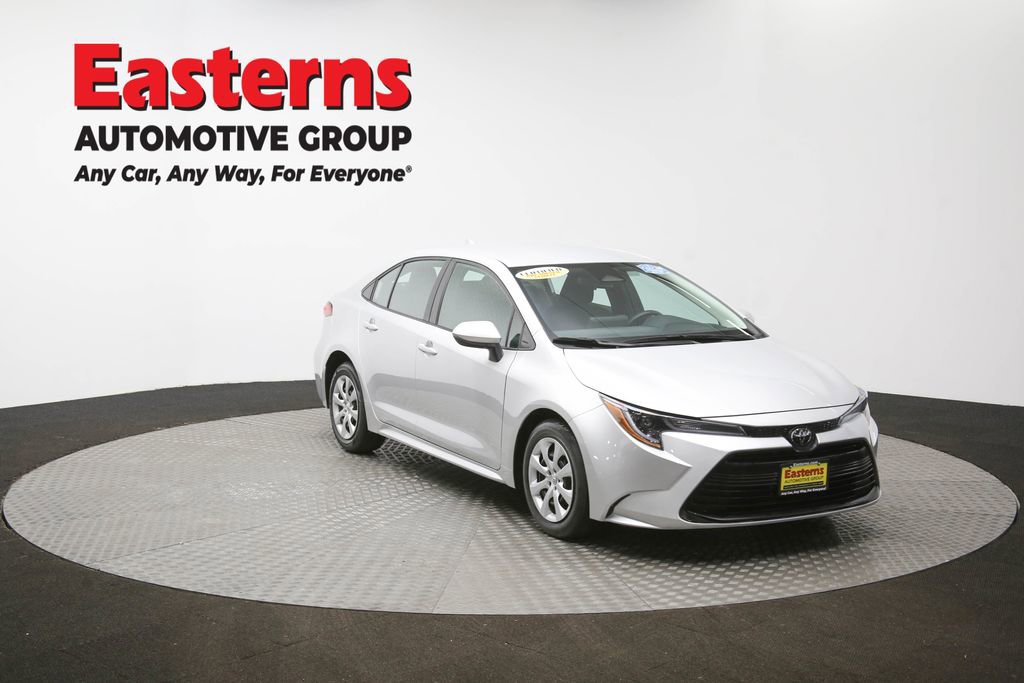 Used 2024 Toyota Corolla LE image 88