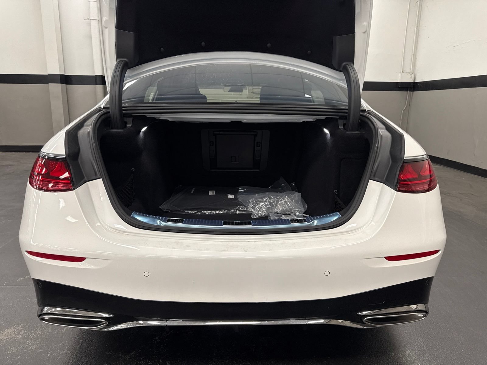 New 2027 Mercedes-Benz S 580 4MATIC Sedan image 13