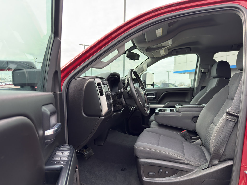 Used 2019 Chevrolet Silverado 2500 LT w/ LT Convenience Package image 13