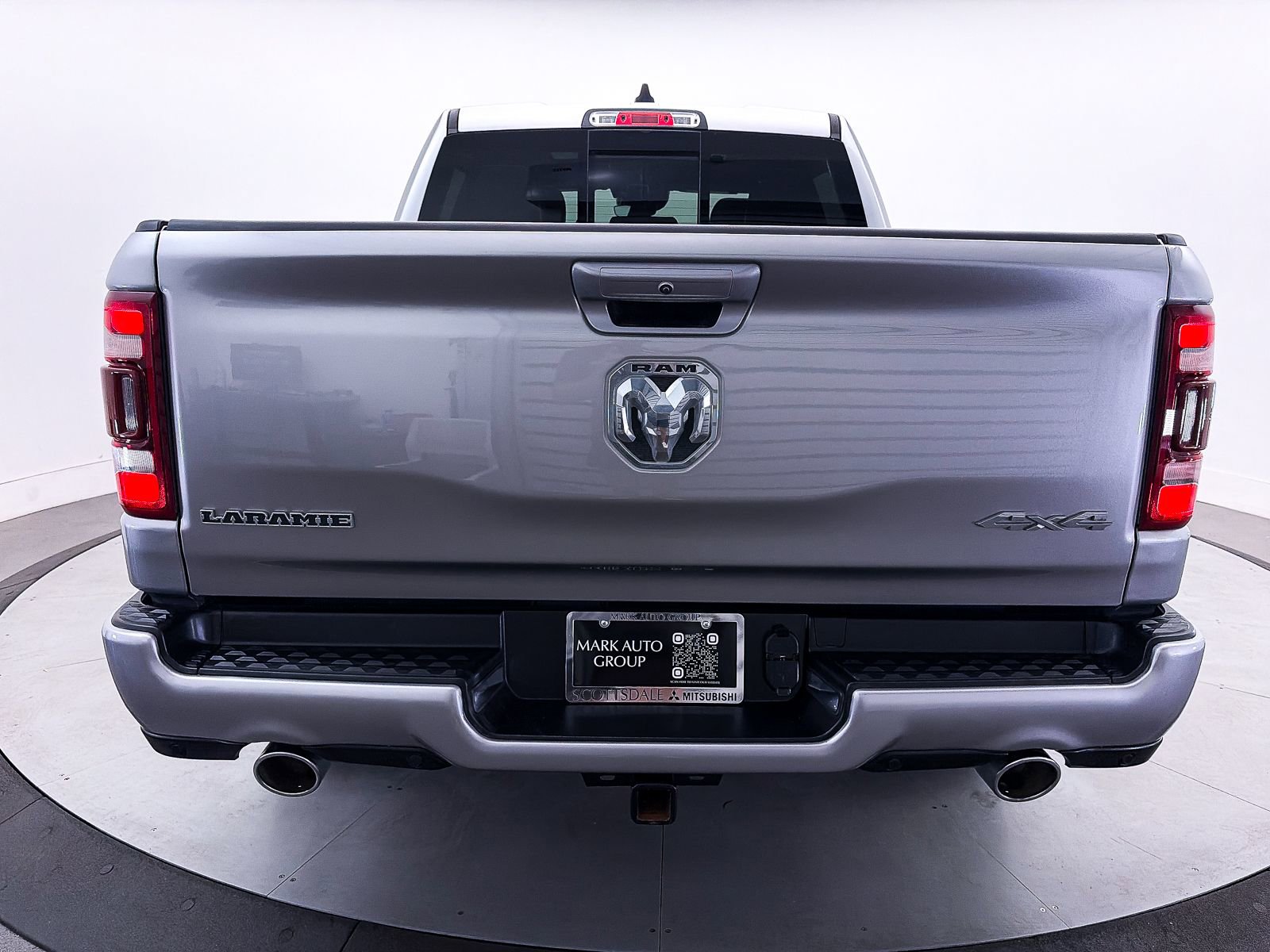 Used 2022 RAM 1500 Laramie w/ Sport Appearance Package AWD/4WD image 15