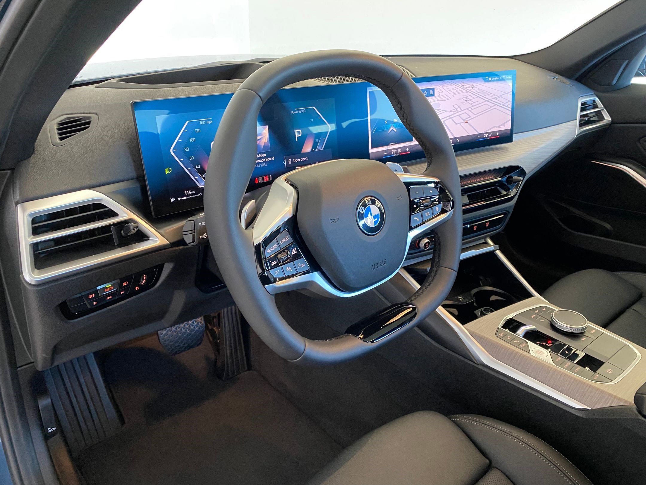 Used 2025 BMW 330i xDrive Sedan image 4