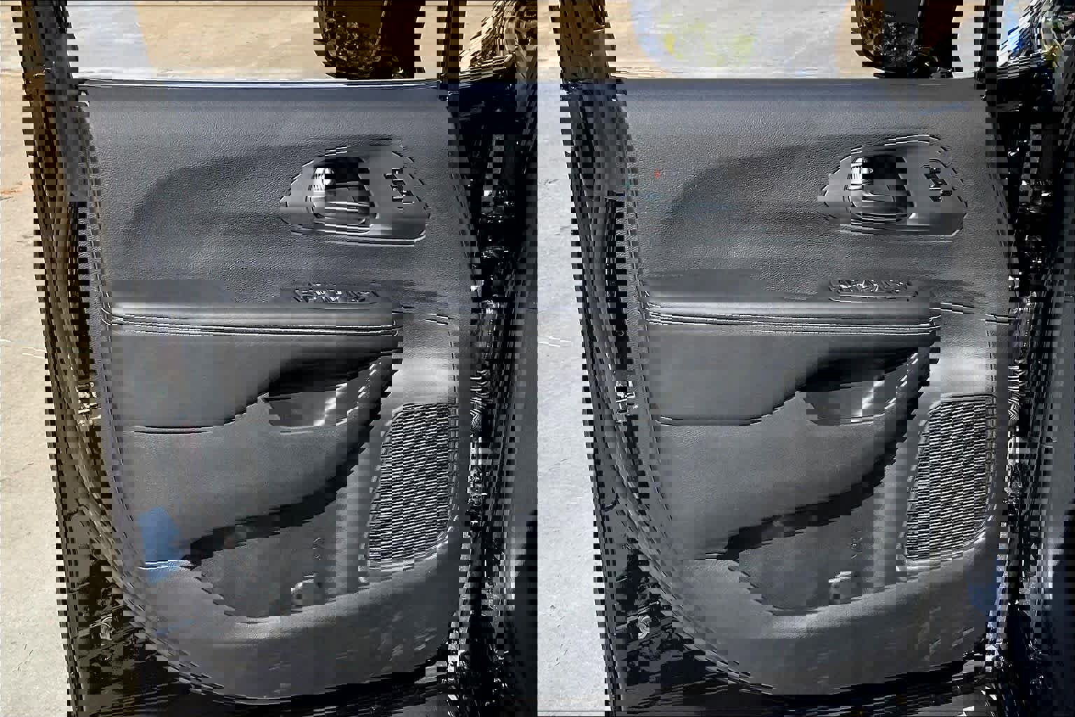 New 2026 Chrysler Pacifica Select image 10