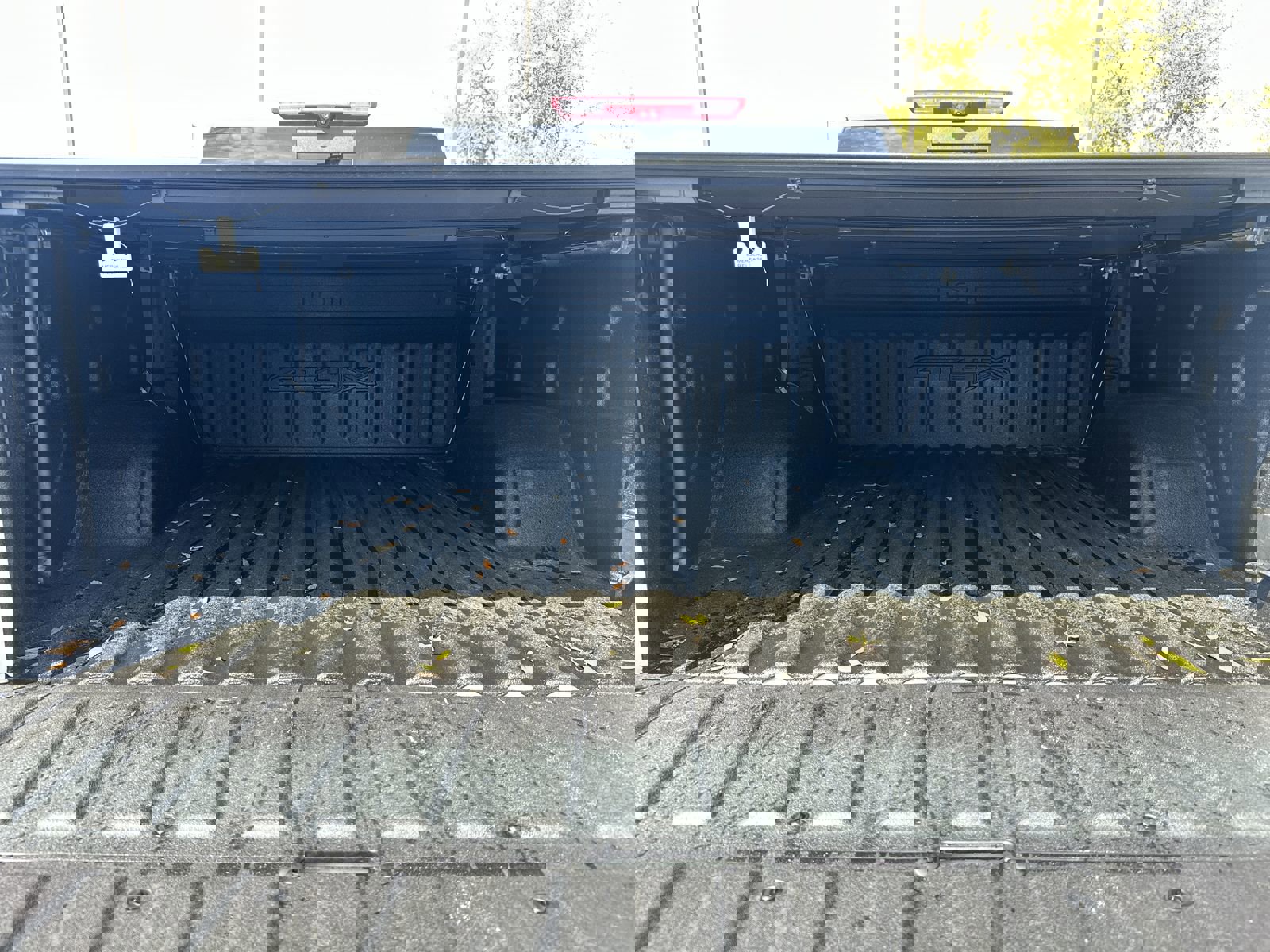 Used 2024 GMC Sierra 1500 AT4X image 32