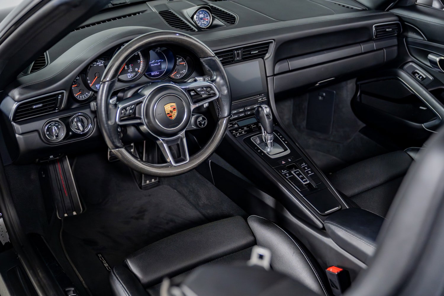 Used 2017 Porsche 911 Turbo S AWD/4WD image 28