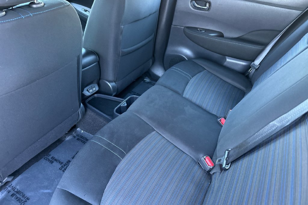 Used 2025 Nissan Leaf S FWD image 11