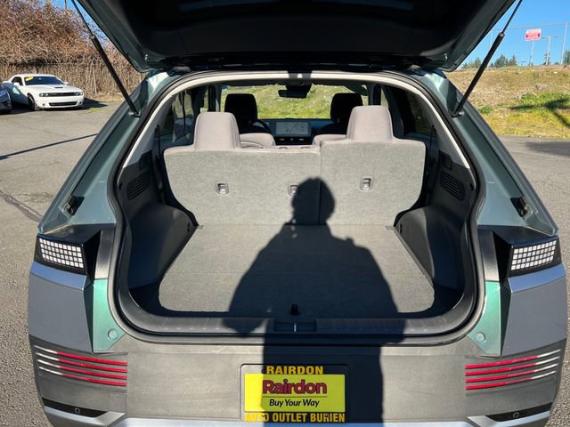 Used 2024 Hyundai Ioniq 5 SE image 14