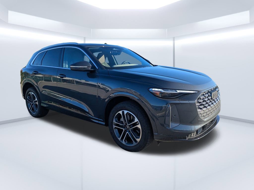 Used 2025 Audi Q5 Premium Plus w/ Premium Plus